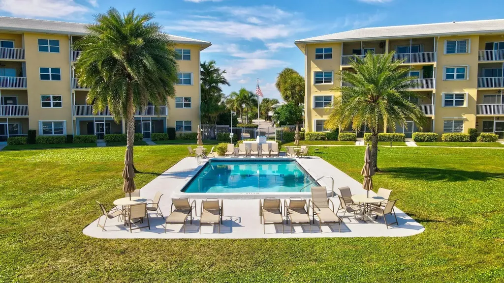 330 N Federal Highway Deerfield Beach FL 33441