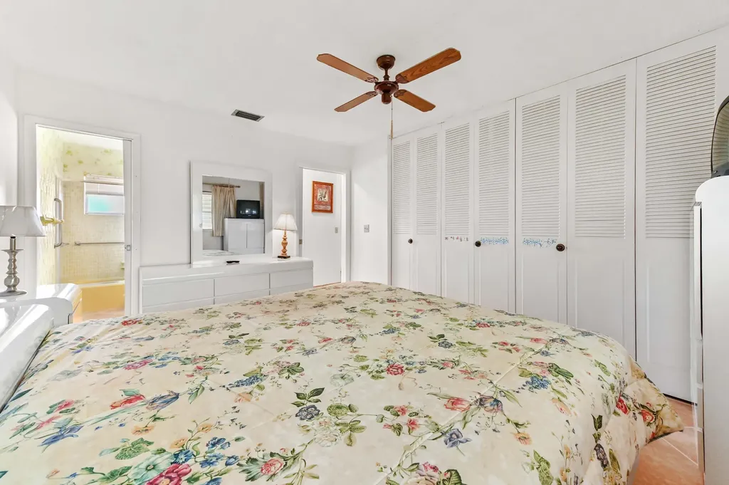 2915 Crosley Drive W West Palm Beach FL 33415