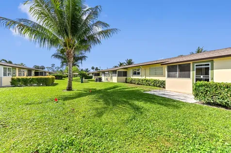 2915 Crosley Drive W West Palm Beach FL 33415