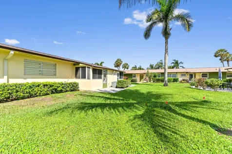 2915 Crosley Drive W West Palm Beach FL 33415