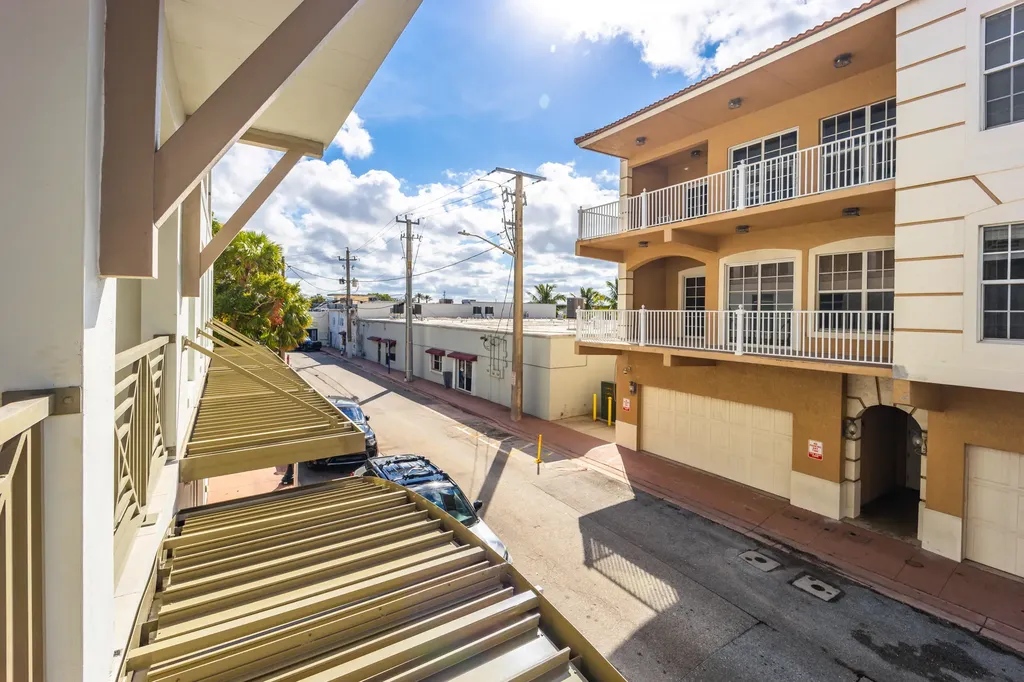 41 SW Seminole Street Stuart FL 34994