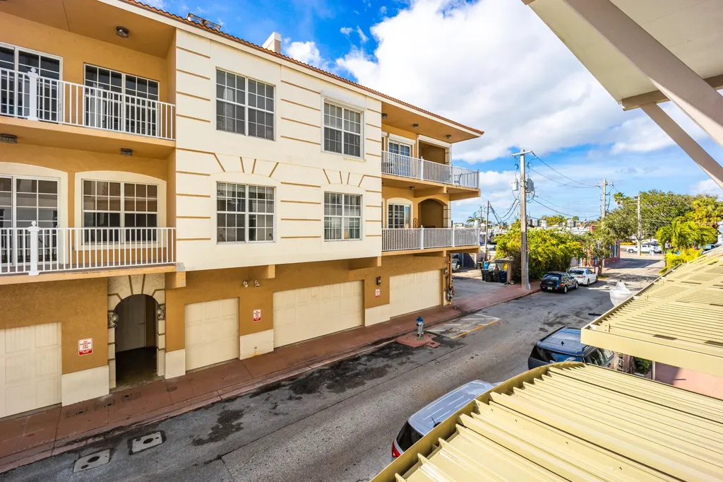 41 SW Seminole Street Stuart FL 34994