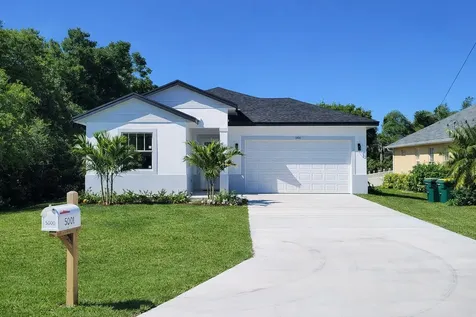 500 Sunset Road N Rotonda West FL 33947