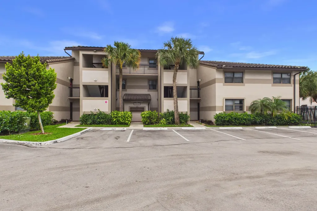9780 Nob Hill Court Sunrise FL 33351