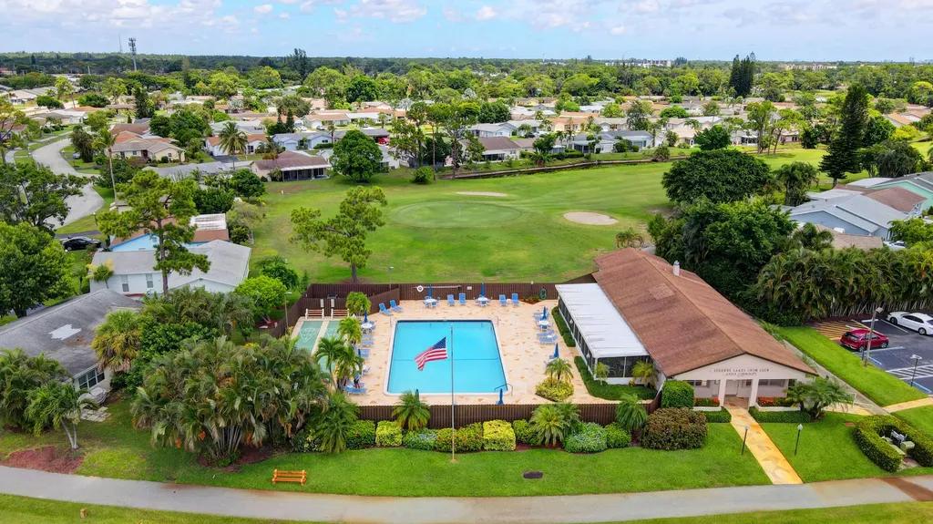 4640 W Lucerne Lakes Boulevard Lake Worth FL 33467