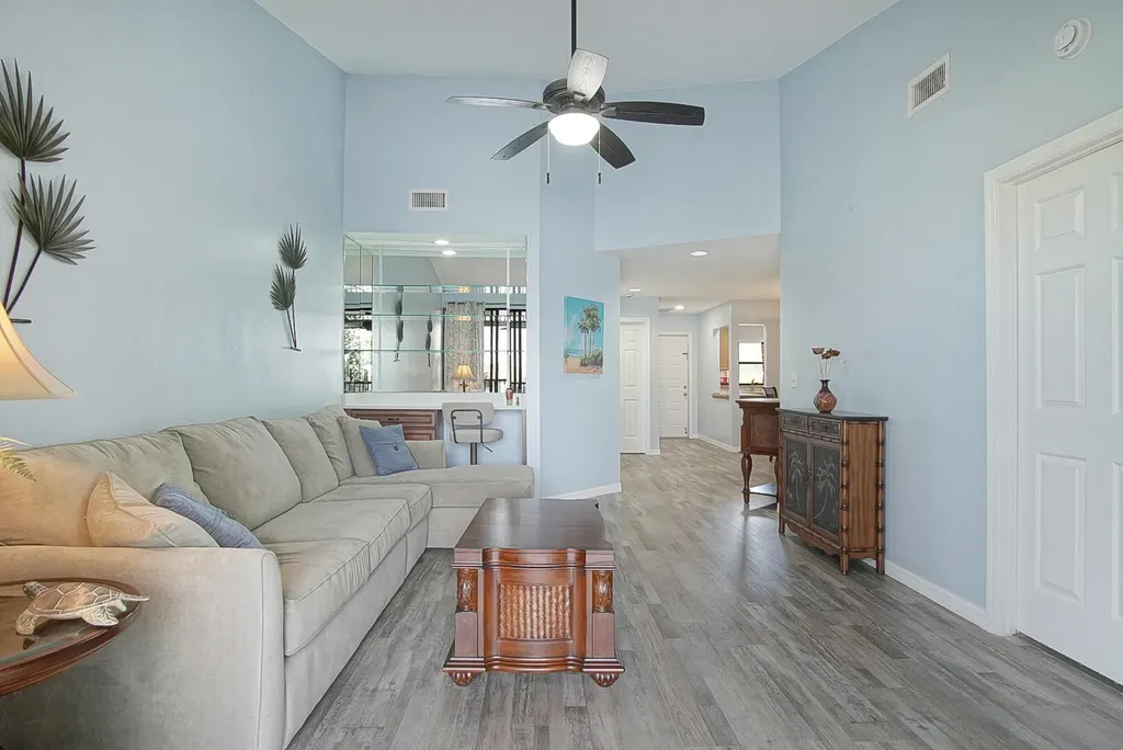 6041 SE Landing Way Stuart FL 34997