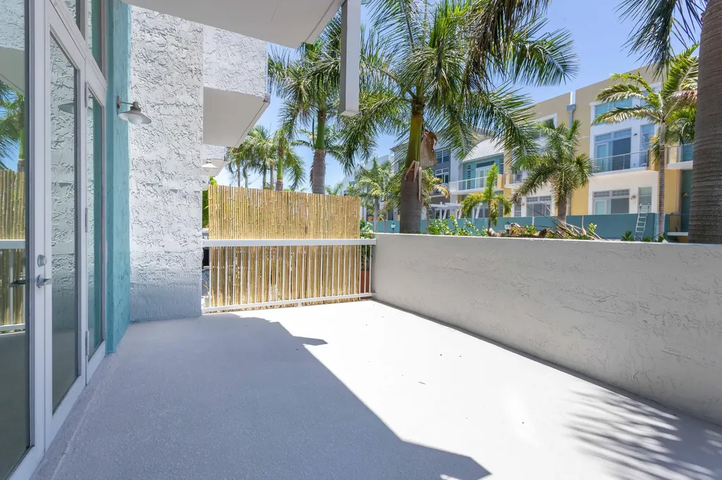 180 NE 4th Avenue Delray Beach FL 33483