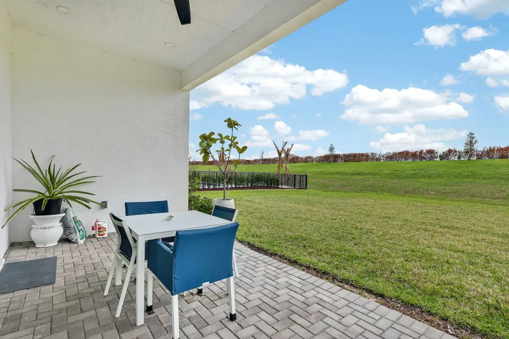 10195 SW Latium Way Port St Lucie FL 34987