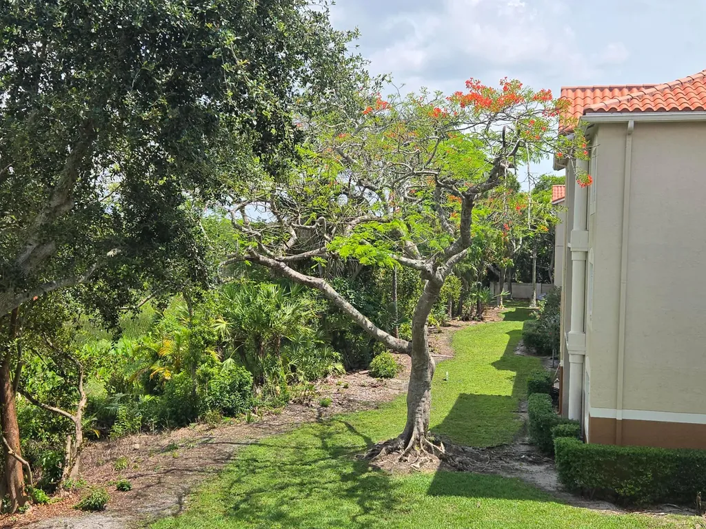 8955 Okeechobee Boulevard West Palm Beach FL 33411