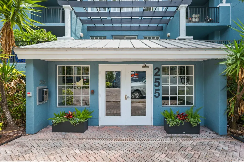 255 NE 3rd Avenue Delray Beach FL 33444