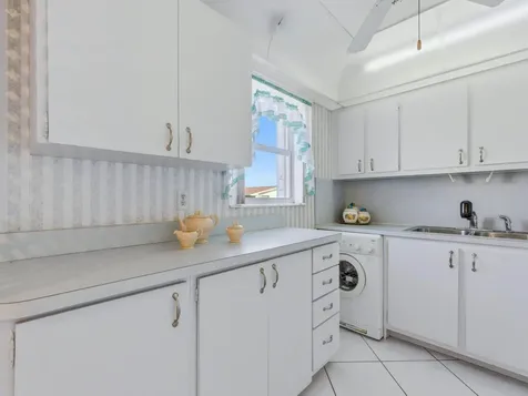 680 W Horizons Boynton Beach FL 33435