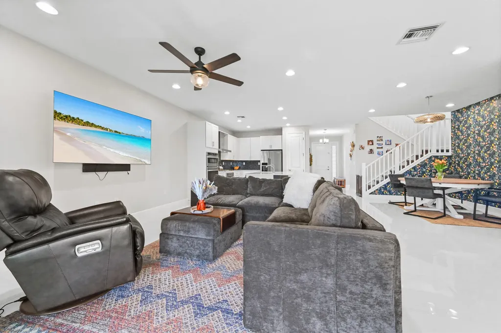 19624 Broad Shore Walk Loxahatchee FL 33470