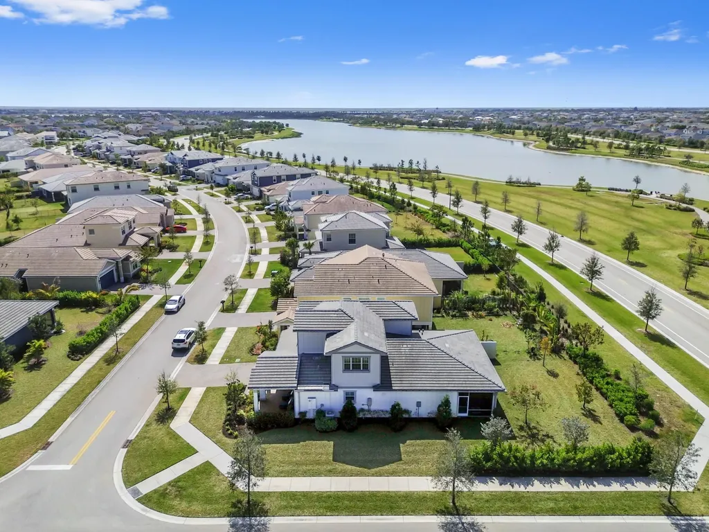 19624 Broad Shore Walk Loxahatchee FL 33470