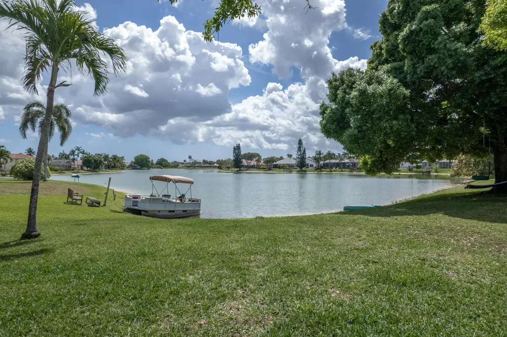 7040 Peninsula Lake Court Lake Worth FL 33467