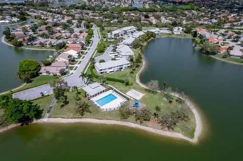 7040 Peninsula Lake Court Lake Worth FL 33467