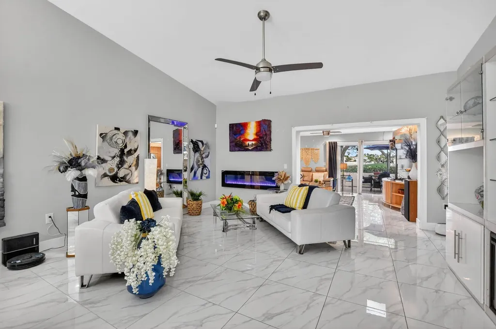 2683 Emerald Way N Deerfield Beach FL 33442