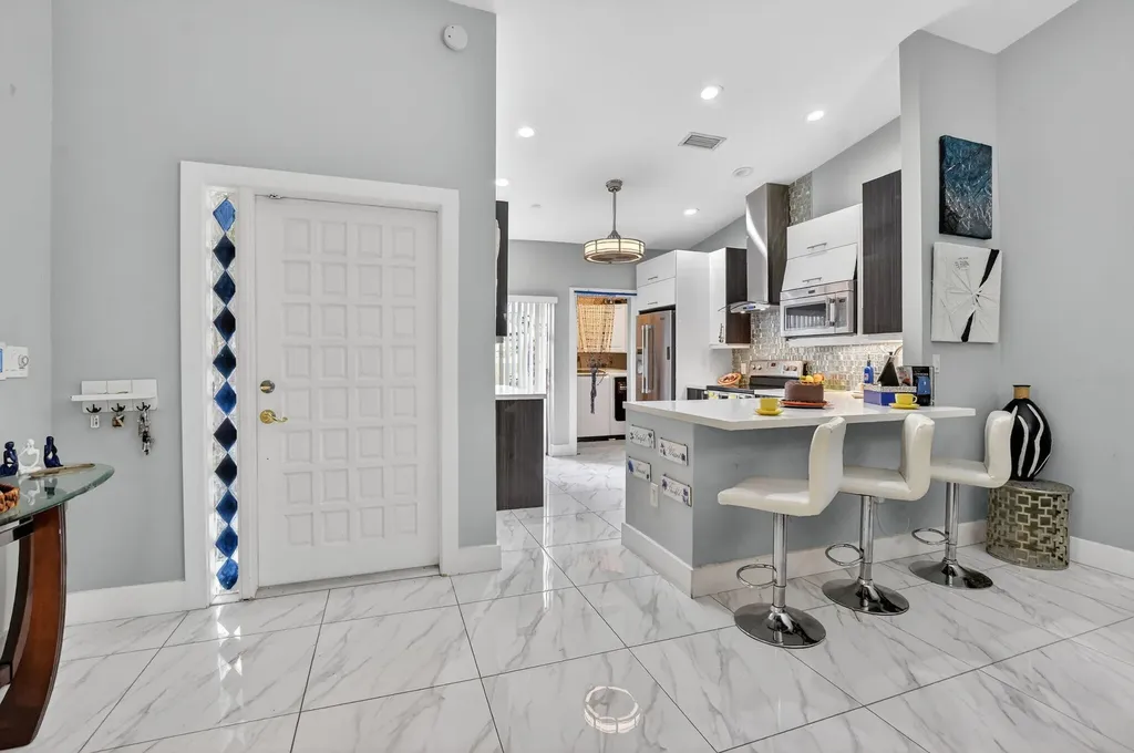 2683 Emerald Way N Deerfield Beach FL 33442