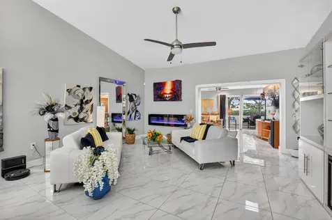 2683 Emerald Way N Deerfield Beach FL 33442