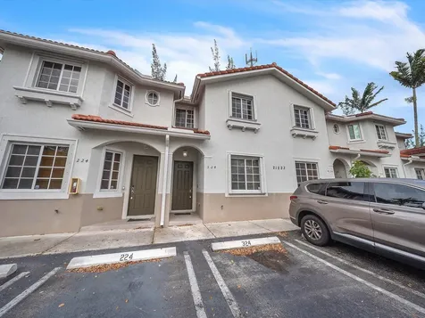 21223 NW 14th Place Miami Gardens FL 33169