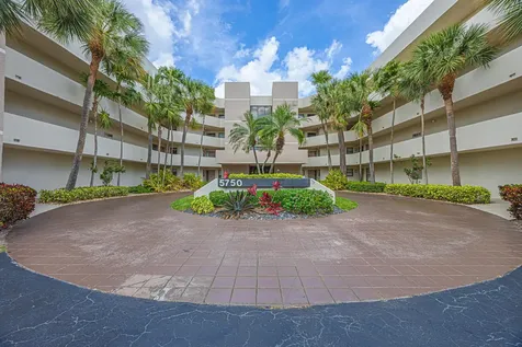 5750 Camino Del Sol Boca Raton FL 33433