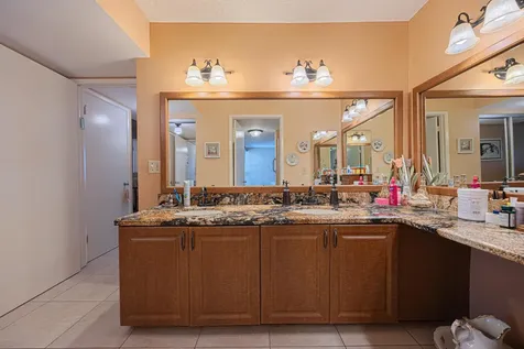 5750 Camino Del Sol Boca Raton FL 33433