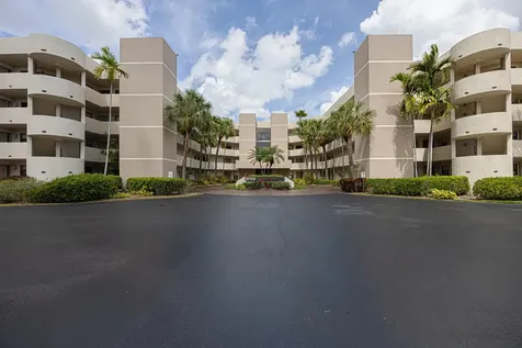 5750 Camino Del Sol Boca Raton FL 33433