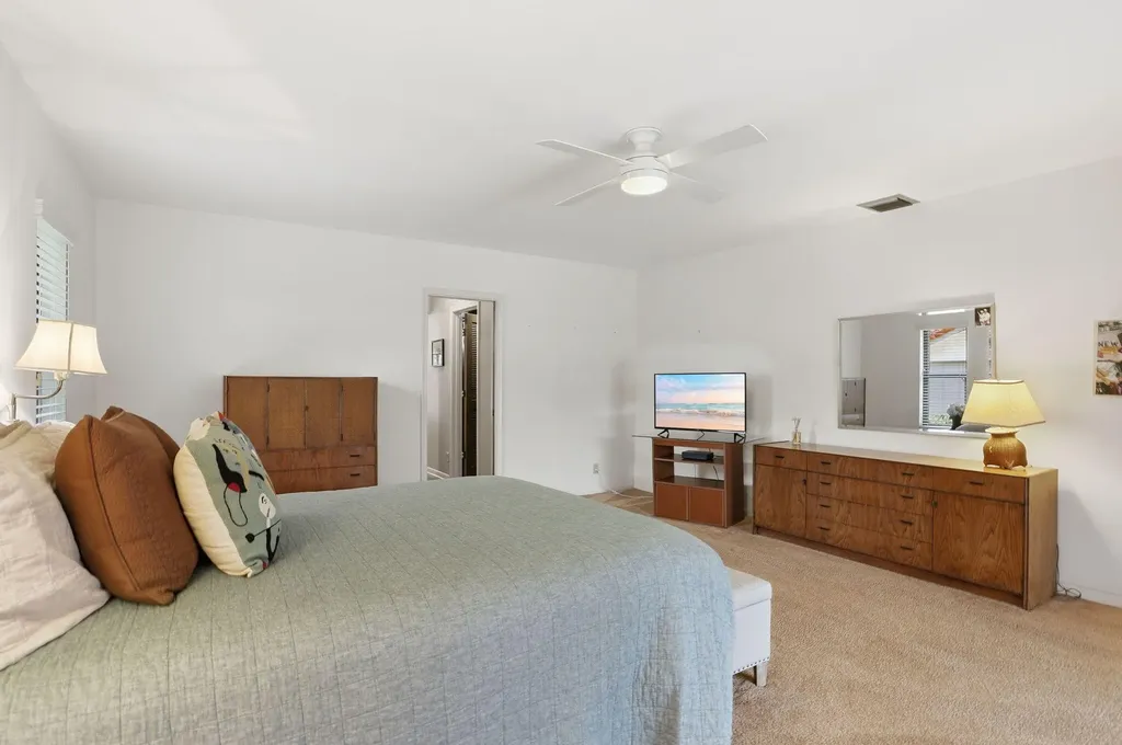 1960 NW 25th Street Boca Raton FL 33431