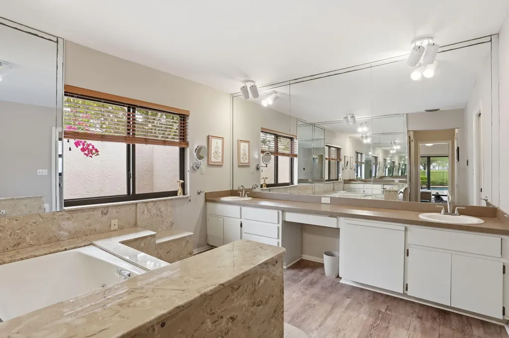 1960 NW 25th Street Boca Raton FL 33431