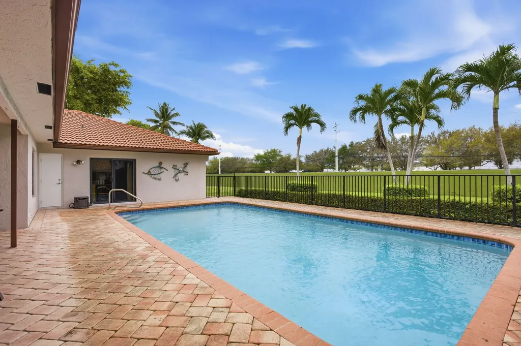 1960 NW 25th Street Boca Raton FL 33431