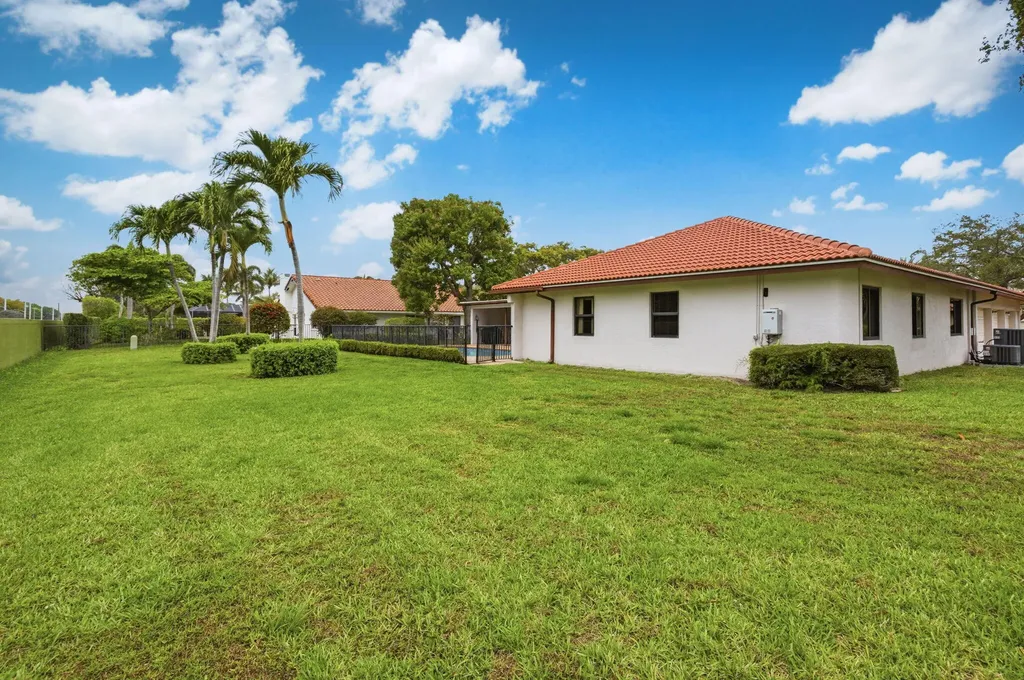 1960 NW 25th Street Boca Raton FL 33431