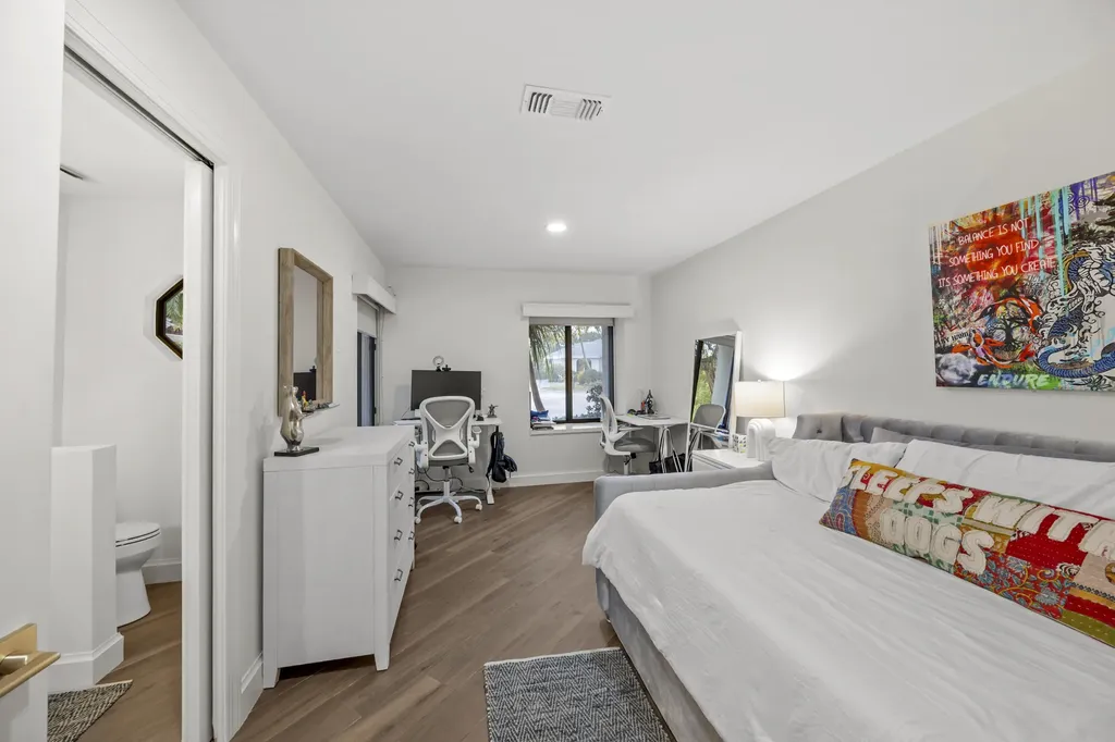 845 NE Mulberry Drive Boca Raton FL 33487