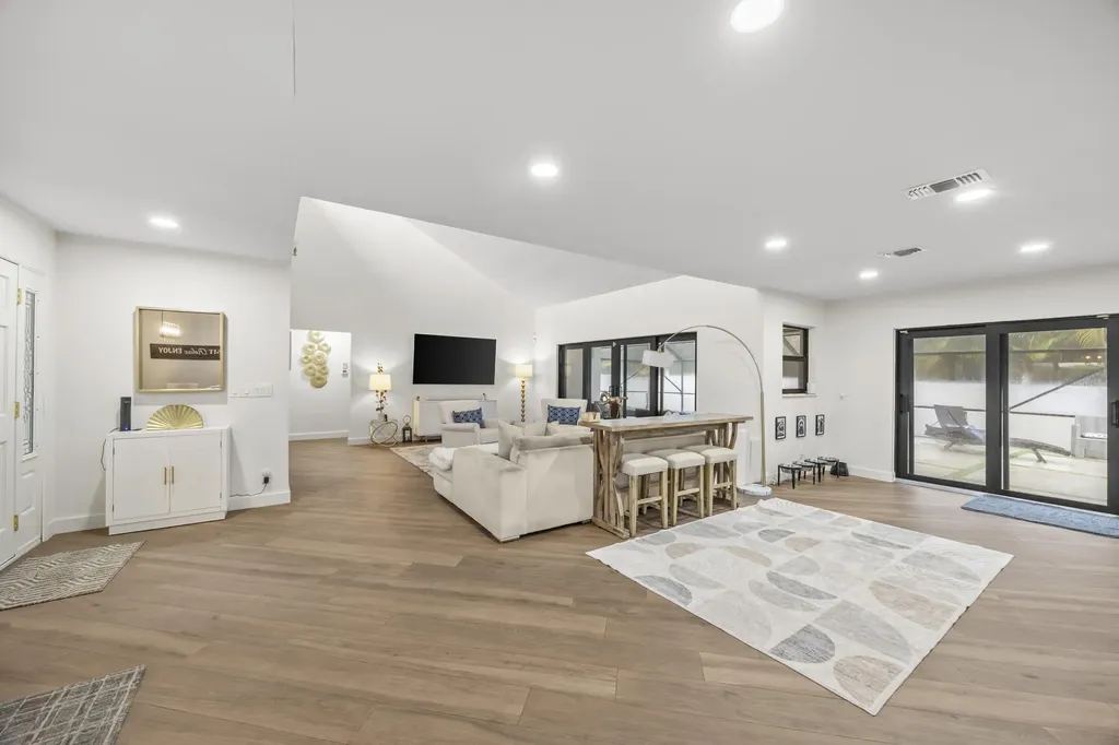 845 NE Mulberry Drive Boca Raton FL 33487