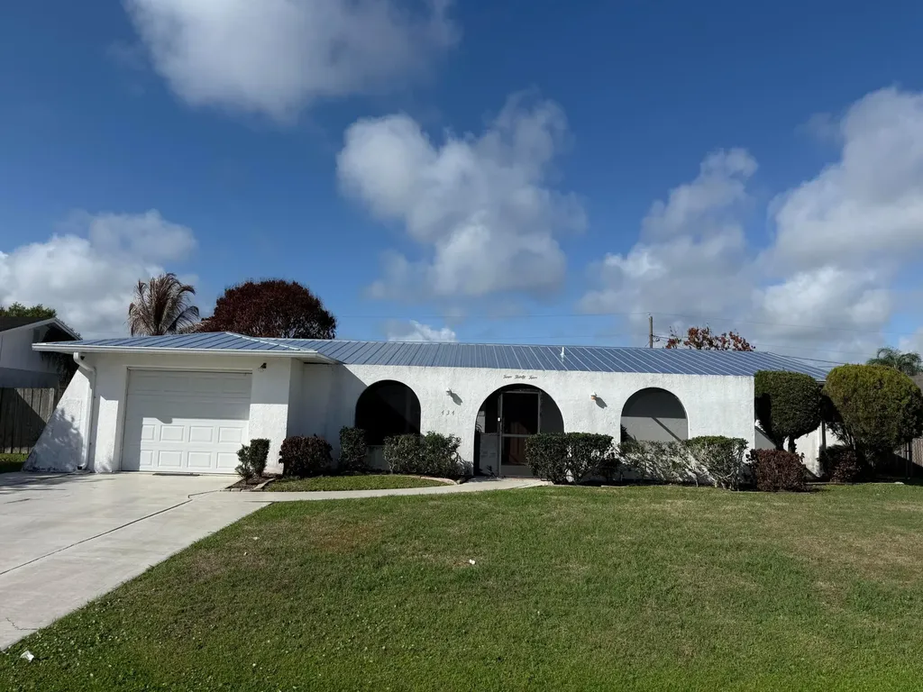 434 SE Sunnydale Lane Port St Lucie FL 34983