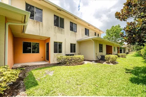 2597 SW Stockbridge Square Square SW Vero Beach FL 32962