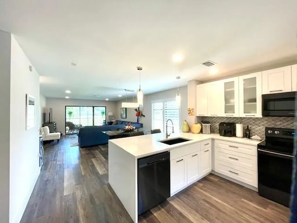 5 Stratford Drive E Boynton Beach FL 33436