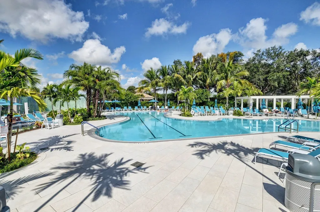 5 Stratford Drive E Boynton Beach FL 33436