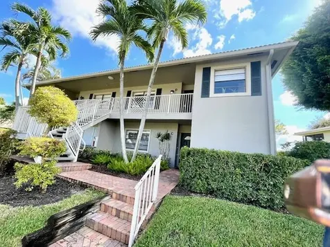 5 Stratford Drive E Boynton Beach FL 33436