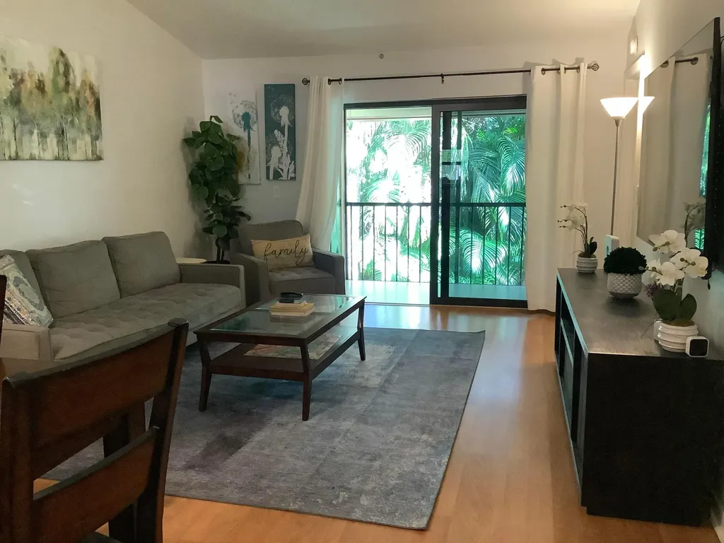 22040 Palms Way Boca Raton FL 33433