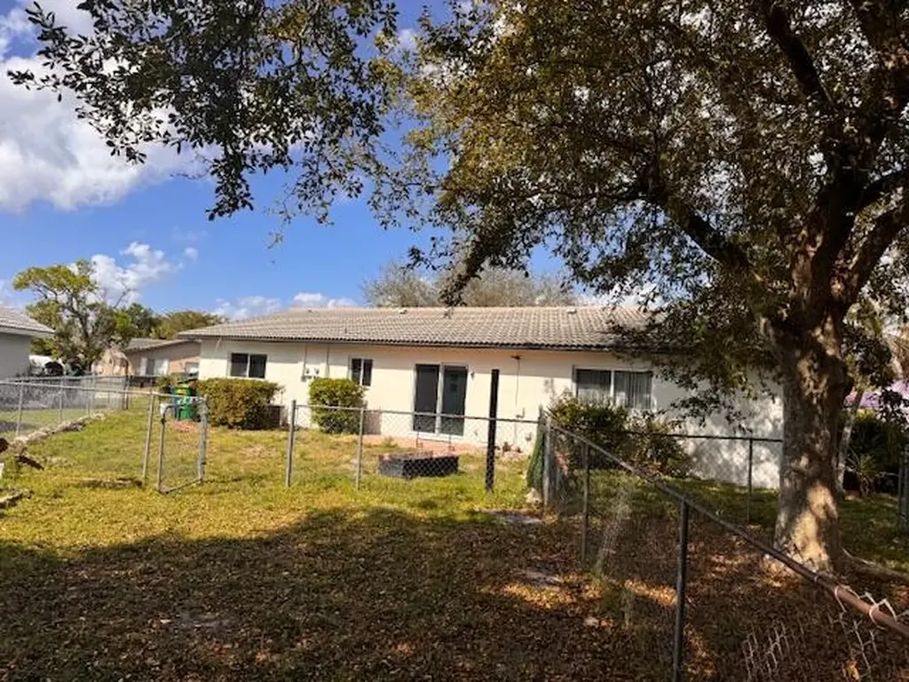11180 NW 35th Street Coral Springs FL 33065