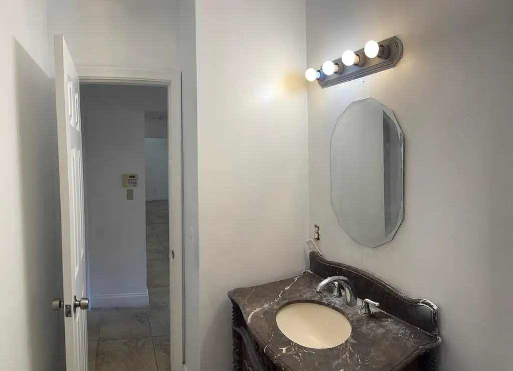 11180 NW 35th Street Coral Springs FL 33065