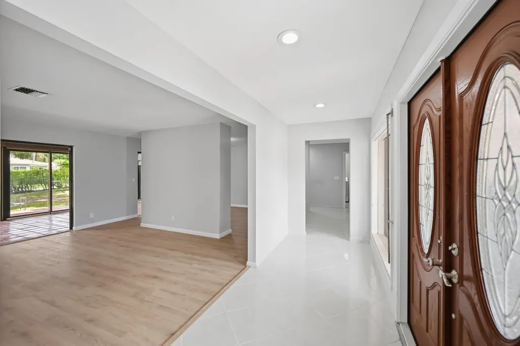 5935 Glenbrook Drive Boca Raton FL 33433