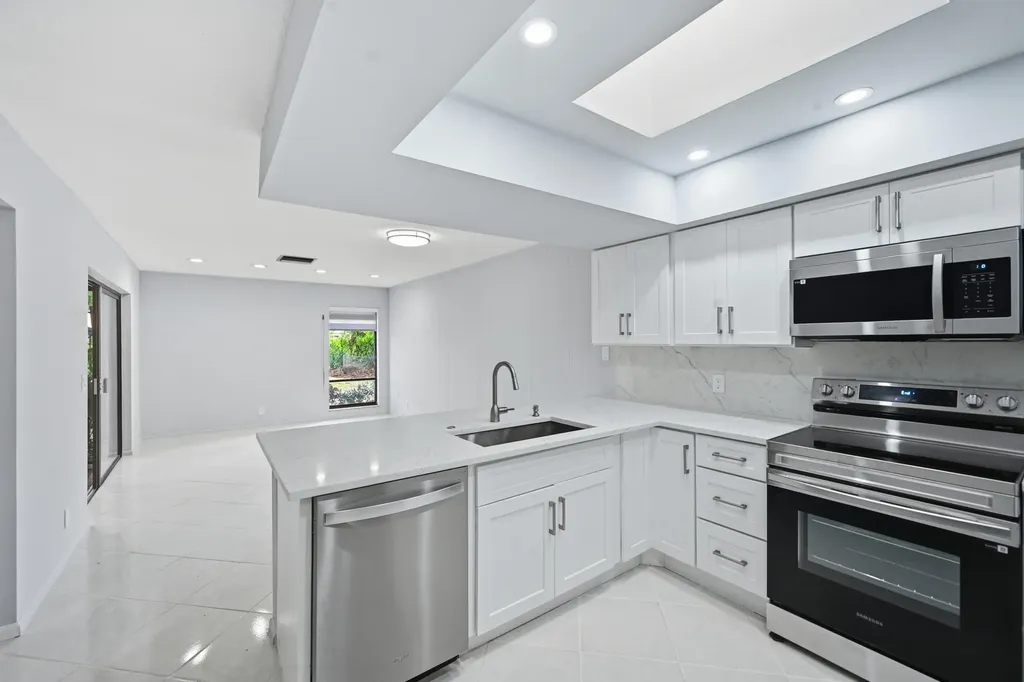 5935 Glenbrook Drive Boca Raton FL 33433