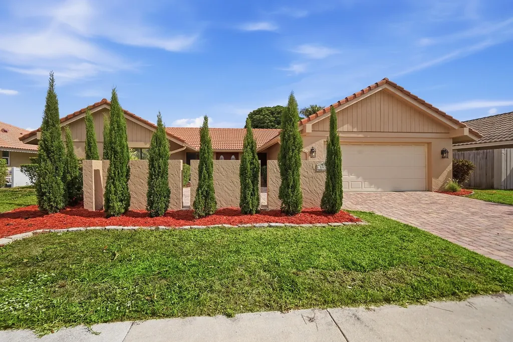 5935 Glenbrook Drive Boca Raton FL 33433
