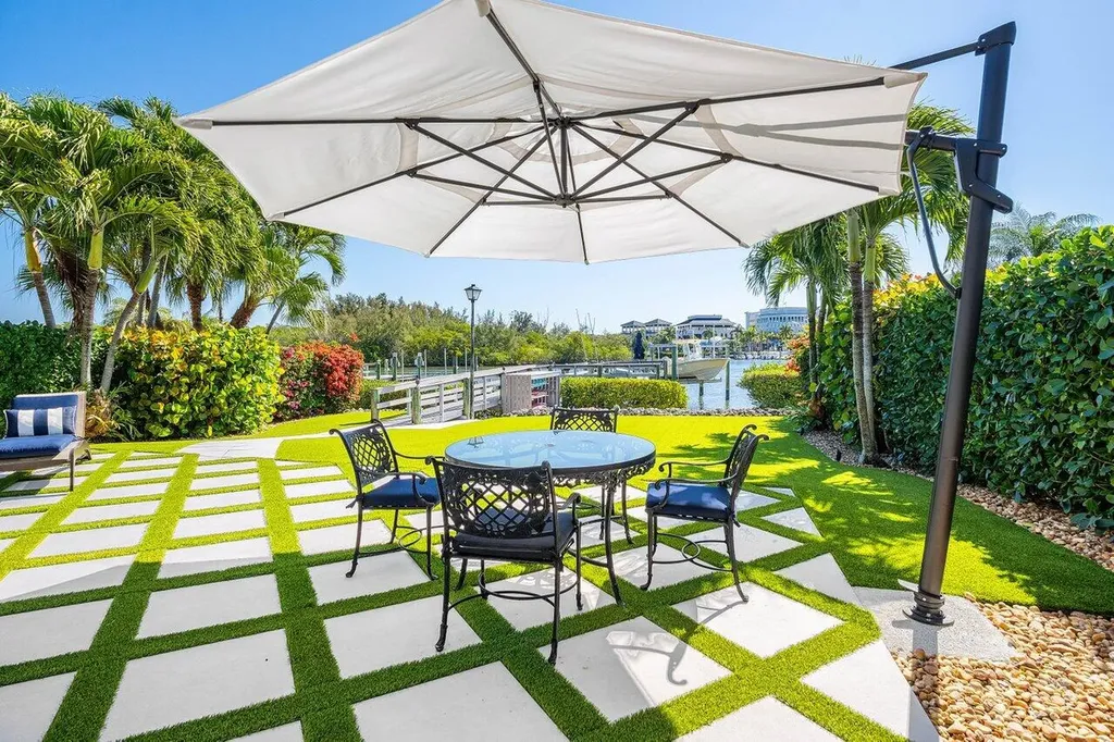 281 Fishermans Way Jupiter FL 33477