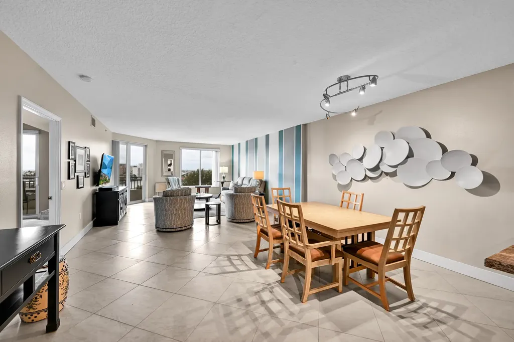 2880 NE 14th Street Causeway Pompano Beach FL 33062