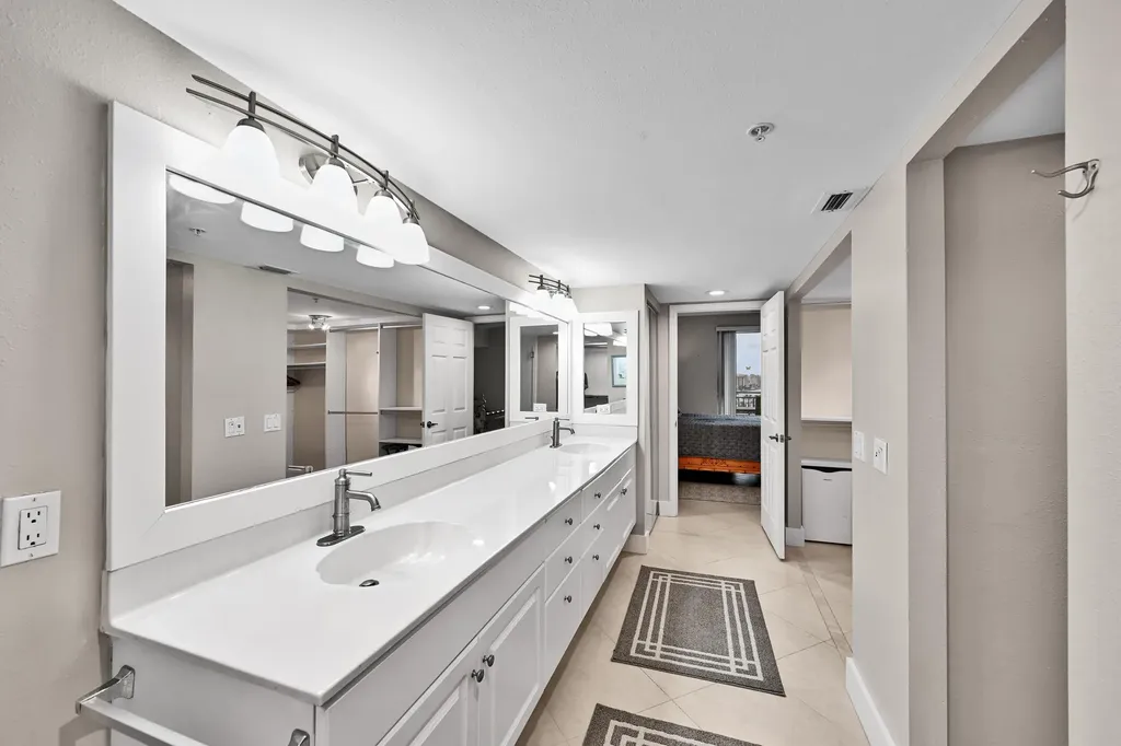 2880 NE 14th Street Causeway Pompano Beach FL 33062