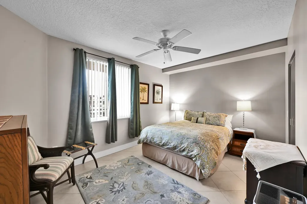 2880 NE 14th Street Causeway Pompano Beach FL 33062