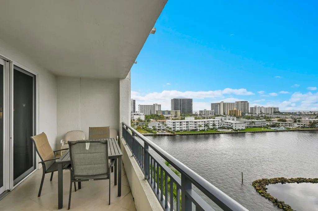 2880 NE 14th Street Causeway Pompano Beach FL 33062