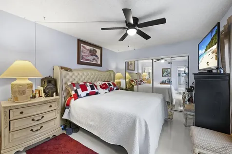 2317 SW 81st Terrace North Lauderdale FL 33068