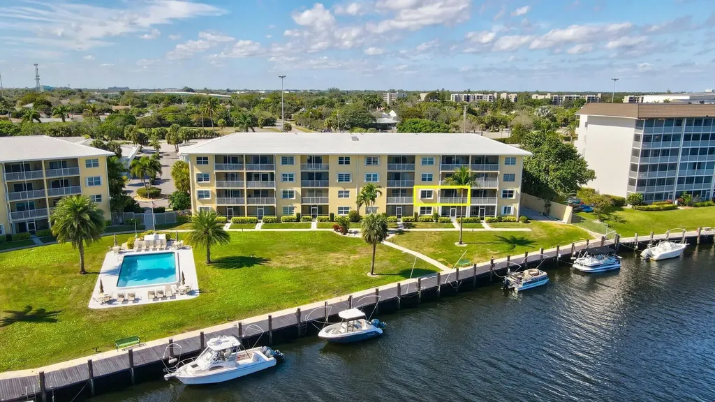 330 N Federal Highway Deerfield Beach FL 33441
